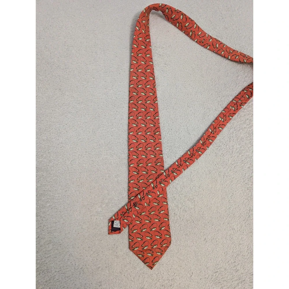 Vineyard Vines Martha's Vineyard Fish & Fishing Hooks‎ Silk Red Tie Bonefish